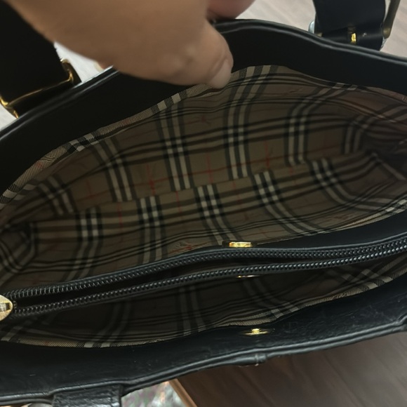 Vintage Burberry Shoulder Bag - Picture 9 of 9